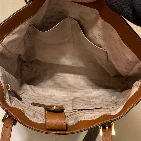 Michael Kors Purse - Picture 3 of 3